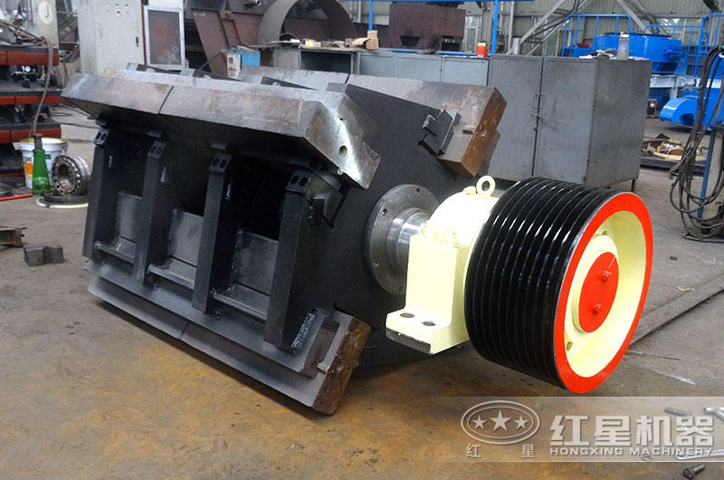 反擊式破碎機內部 反擊式破碎機內部