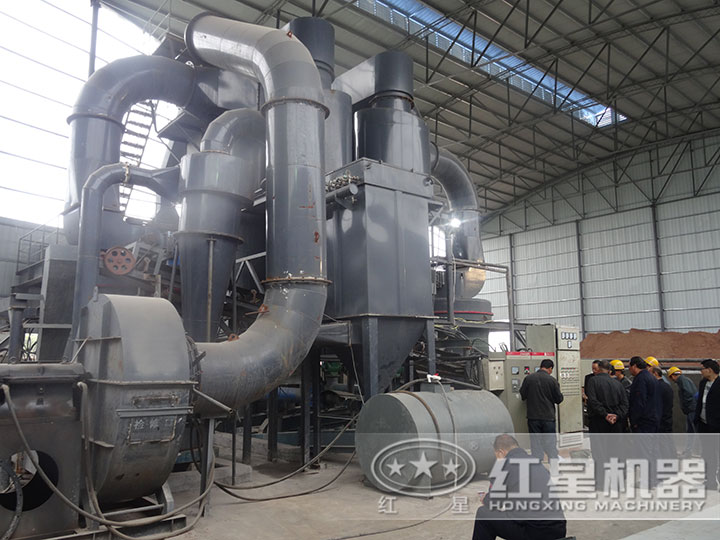 磨粉現場 磨粉現場