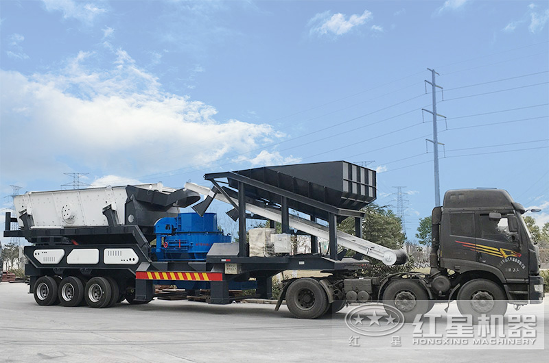 移動(dòng)式制砂機(jī)發(fā)貨現(xiàn)場，點(diǎn)擊咨詢查看詳細(xì)報(bào)價(jià)