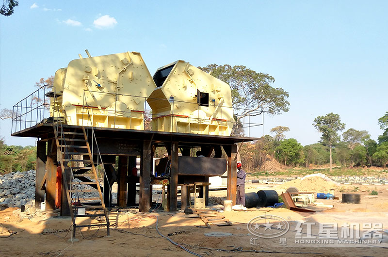 反擊式破碎機安裝現場 反擊式破碎機安裝現場