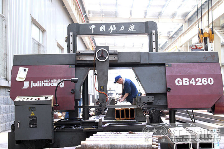 大型設備生產車間 大型設備生產車間